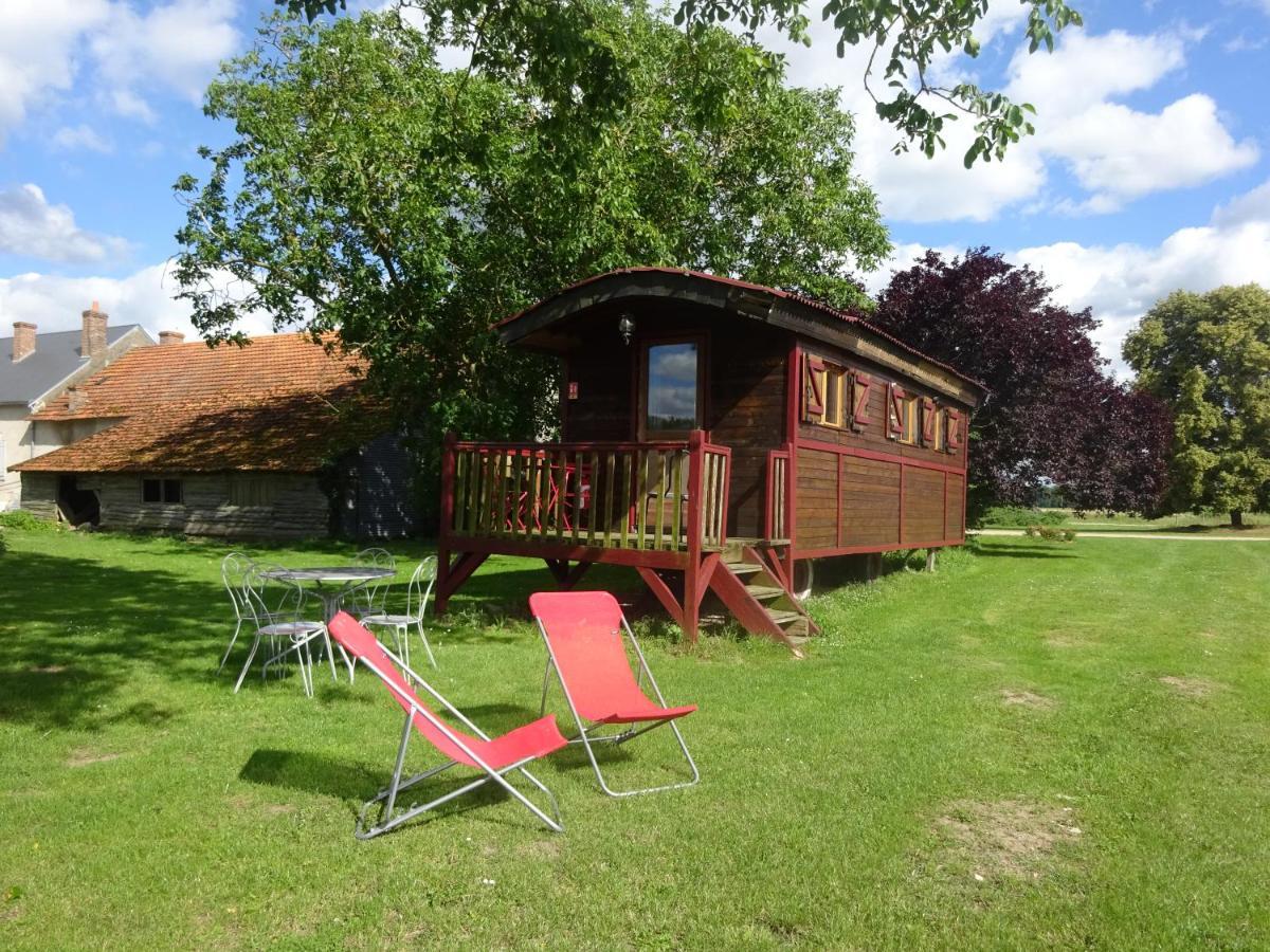 La Ferme De L'Isle Et Sa Roulotte Bed & Breakfast Avaray Exterior photo